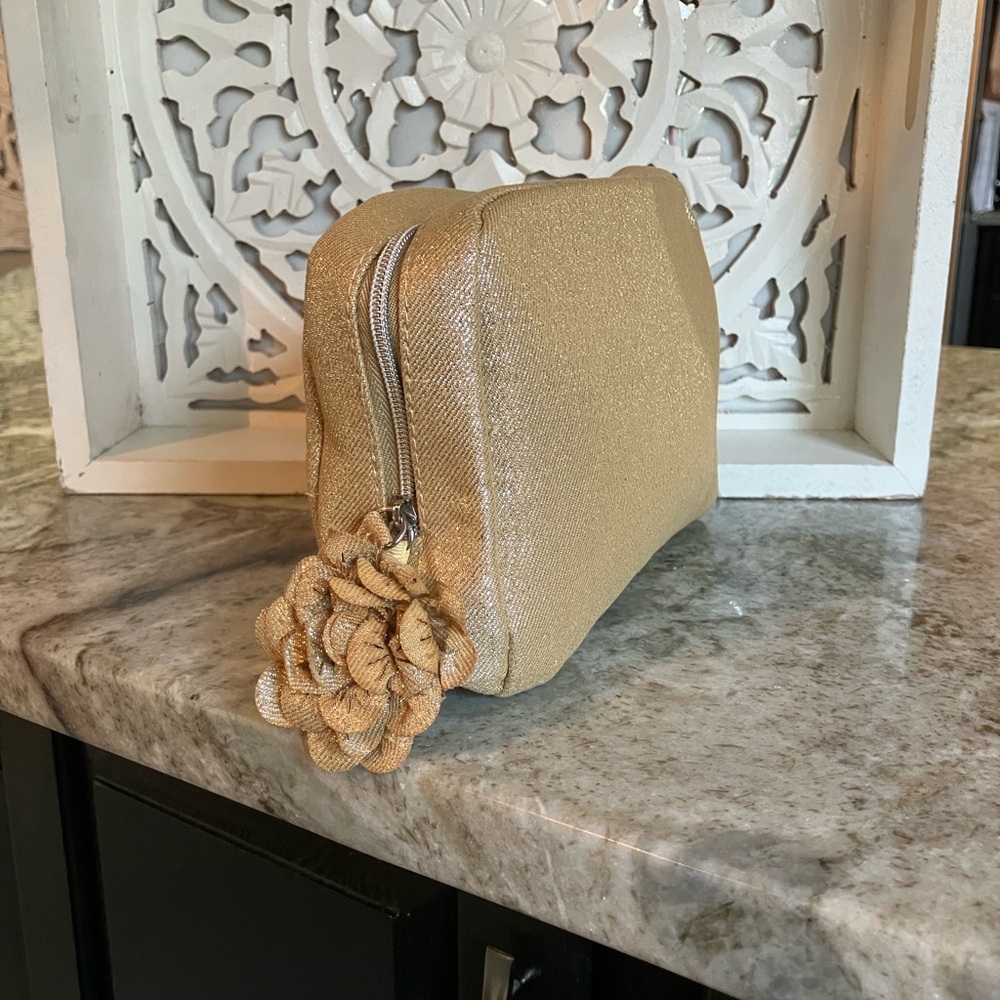 🇺🇸4 For $20 Lancôme gold shimmer makeup bag w/gold flower tassel zipper pull
